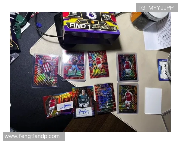 100元一盒的球星卡足球收藏热潮 限量版卡片引发粉丝争抢