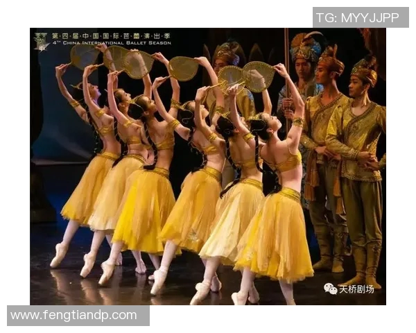 足球巨星震撼登场舞台荣耀再现燃爆全场激情赛事展现巅峰实力 足球巨星震撼登场舞台荣耀再现燃爆全场激情赛事展现巅峰实力