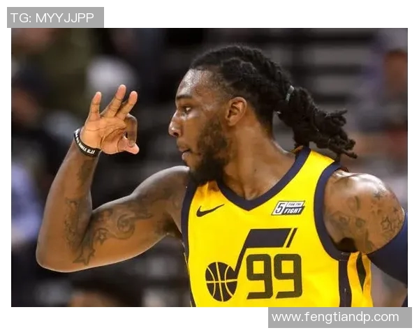 梳着辫子的足球球星展现独特魅力与球场风采引领个性潮流 梳着辫子的足球球星展现独特魅力与球场风采引领个性潮流